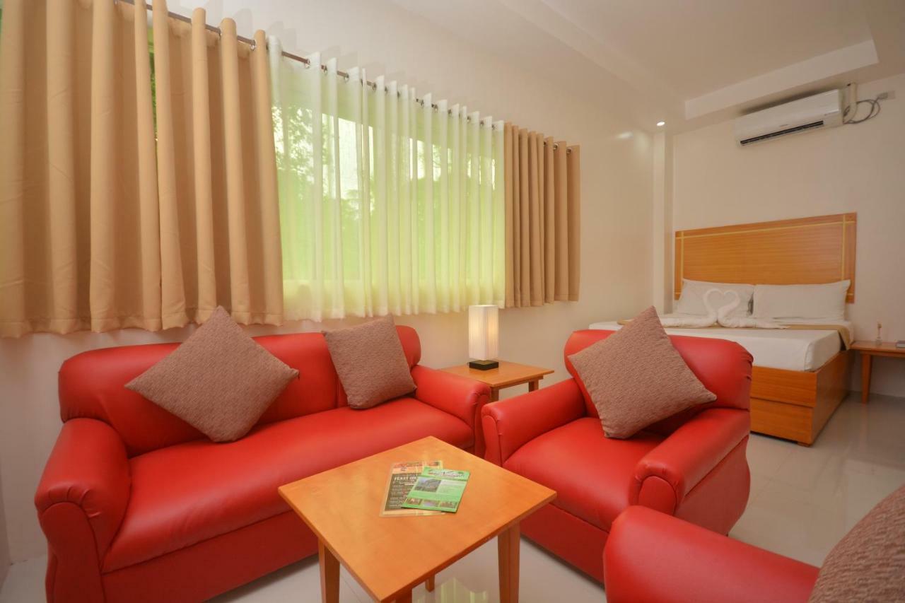 Cherry'S Courtyard Puerto Princesa Εξωτερικό φωτογραφία